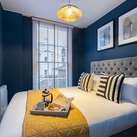 Elliot Oliver - Luxury 2 Bedroom Regency Apartment With Parking & Ev Charger Cheltenham Eksteriør bilde