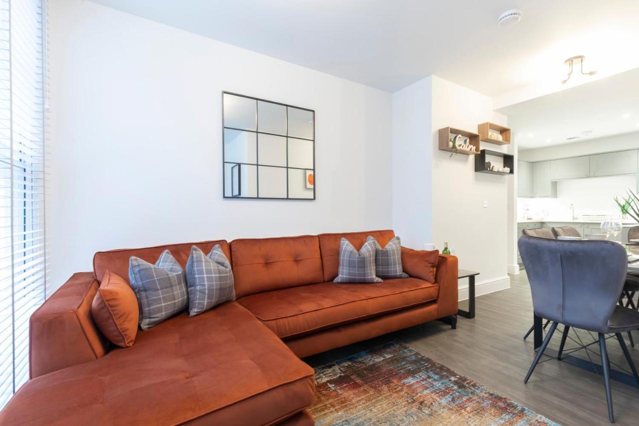 Elliot Oliver - Luxury 2 Bedroom Regency Apartment With Parking & Ev Charger Cheltenham Eksteriør bilde