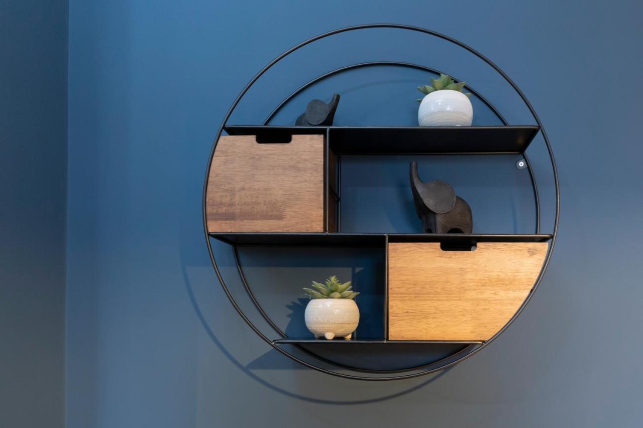 Elliot Oliver - Luxury 2 Bedroom Regency Apartment With Parking & Ev Charger Cheltenham Eksteriør bilde